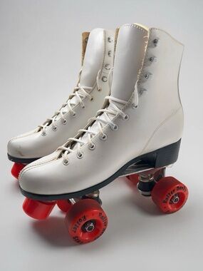 Vtg Size 8 White Roller Derby Quad Roller Skates #965 Red Urethane Wheels
